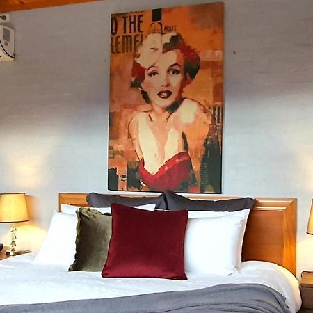 Great Escape Lofts Aparthotel Gloucester Buitenkant foto