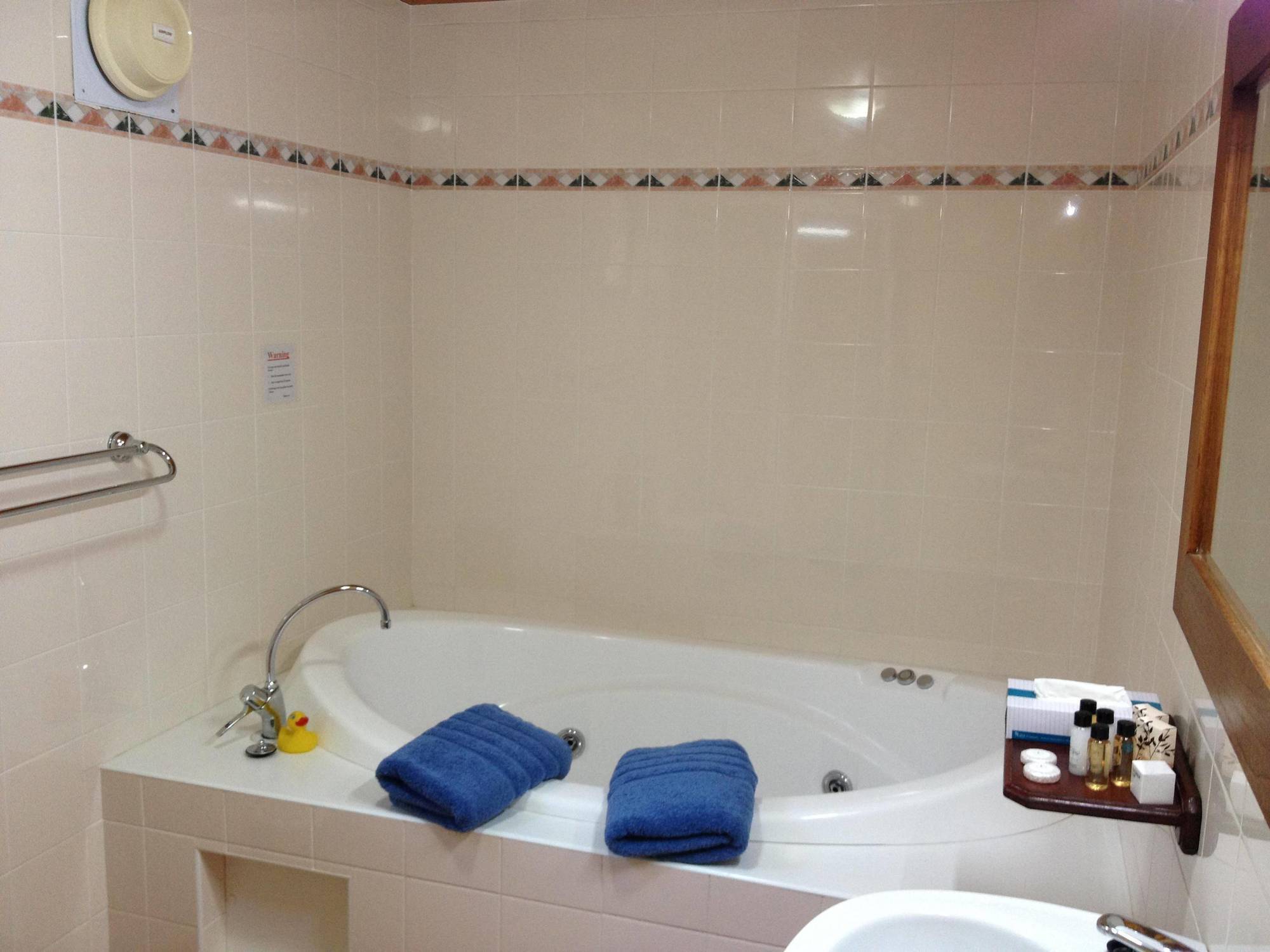 Great Escape Lofts Aparthotel Gloucester Buitenkant foto